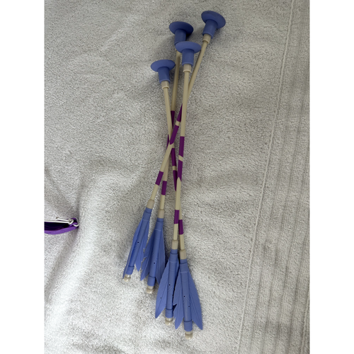 Rapunzel Archery Set Bow Quiver & 4 Arrows Disney Toy - Picture 4 of 6