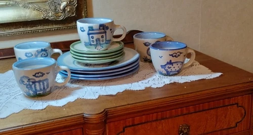 M.A. HADLEY POTTERY 13 PCS SET DESSERT PLATES, CUPS & SAUCERS