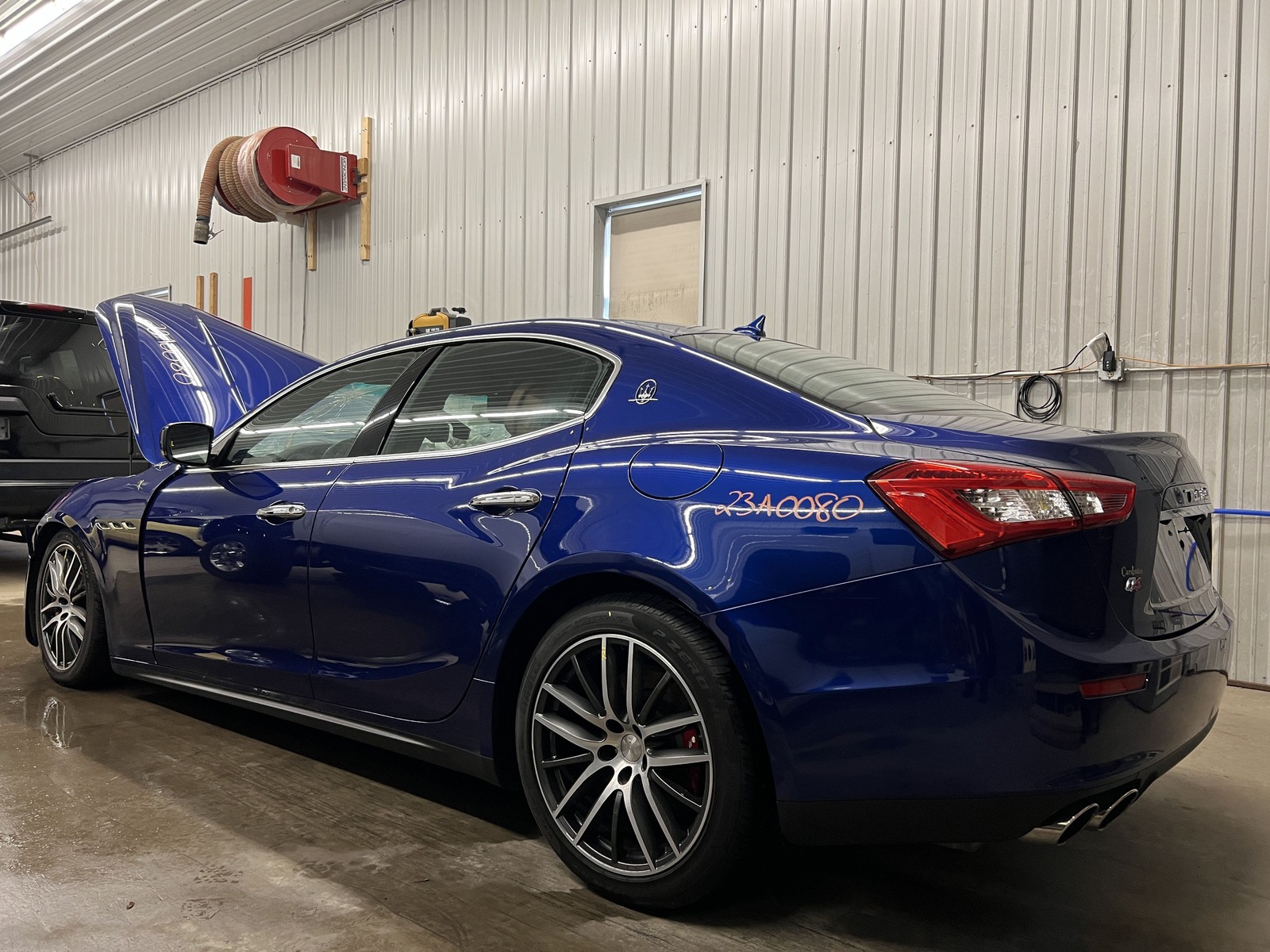 Maserati Ghibli Front Left Door shell Blue