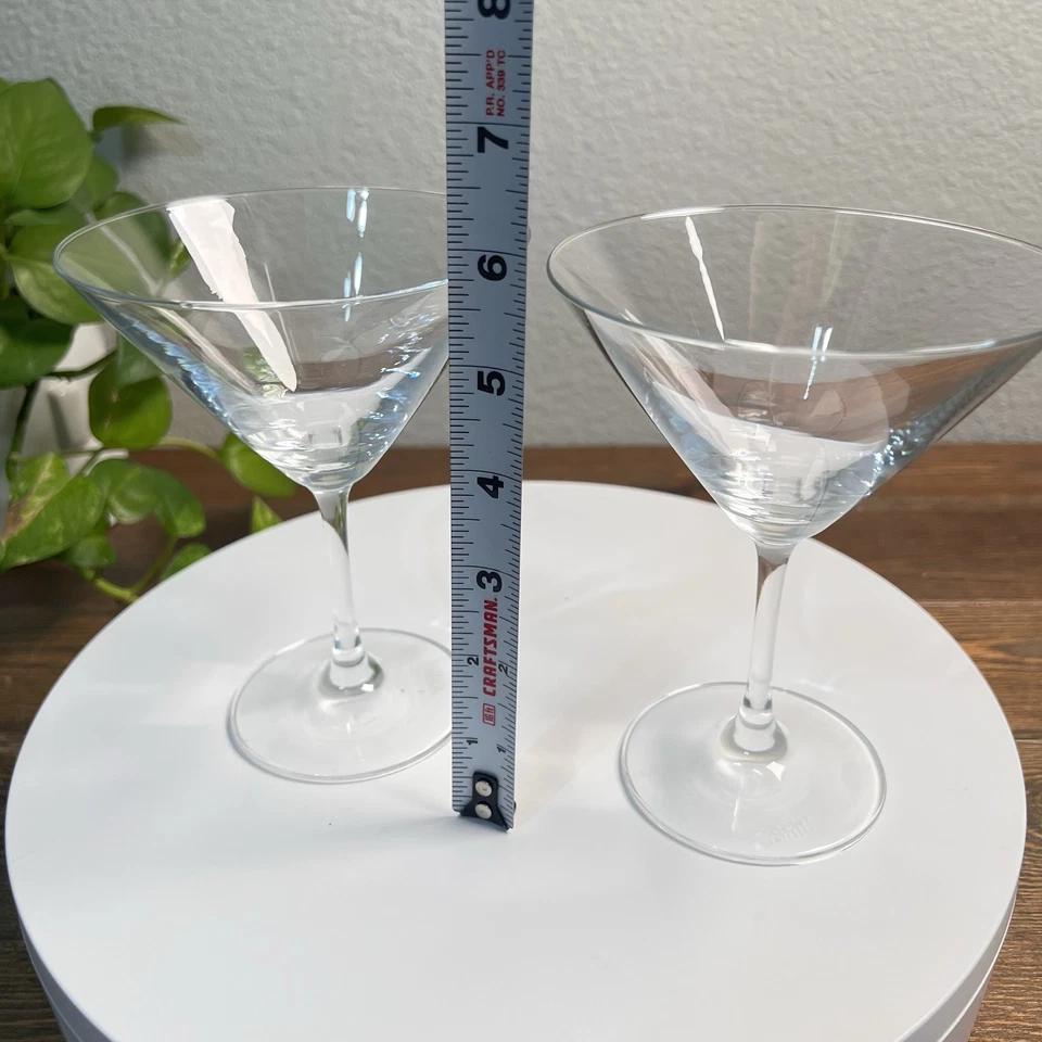 Juego de 2 piezas de repuesto de vidrio clásico Schott Zwiesel Martini de 6 oz Foto 4 de 4