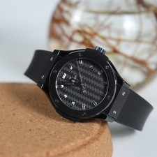Hublot Classic Fusion Black Magic | Carbon Dial | 33mm | Ref. 581.CM.1771.RX
