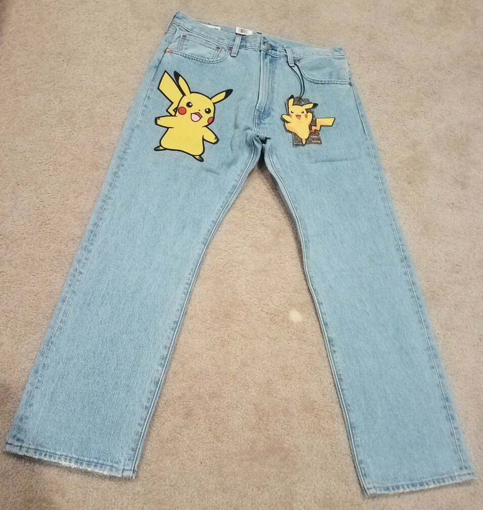 さーもんLevi's x Pokémon Pikachuデニムパンツ Levi's x Pokemon 551 Z AUTHENTIC STRAIGHT Jeans Denim Light