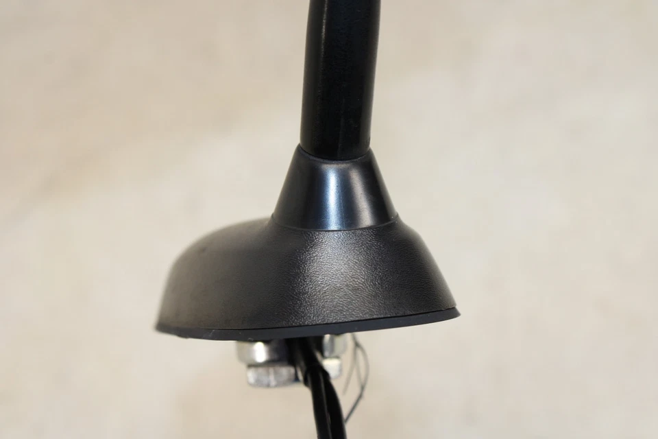 Antena de techo Nissan Juke Shark Fin 2013-2017 OEM MR16 Foto 4 de 4