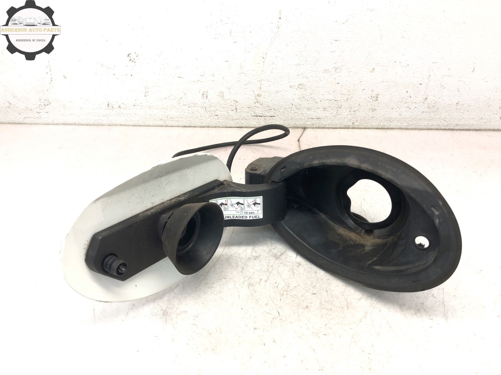 2014-2019 MASERATI GHIBLI S Q4 FUEL POCKET W/ DOOR LID OEM