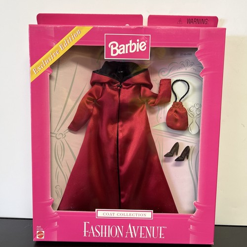 Barbie Fashion Avenue Mantel Sammlung 22155 rot Satin Cape Handtasche Schuhe im Karton