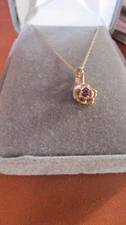 FLOWER DESIGN AMETHYST W/SILVER LEAF GOLD PENDANT 10KTW/10KT GOLD NECKLACE  