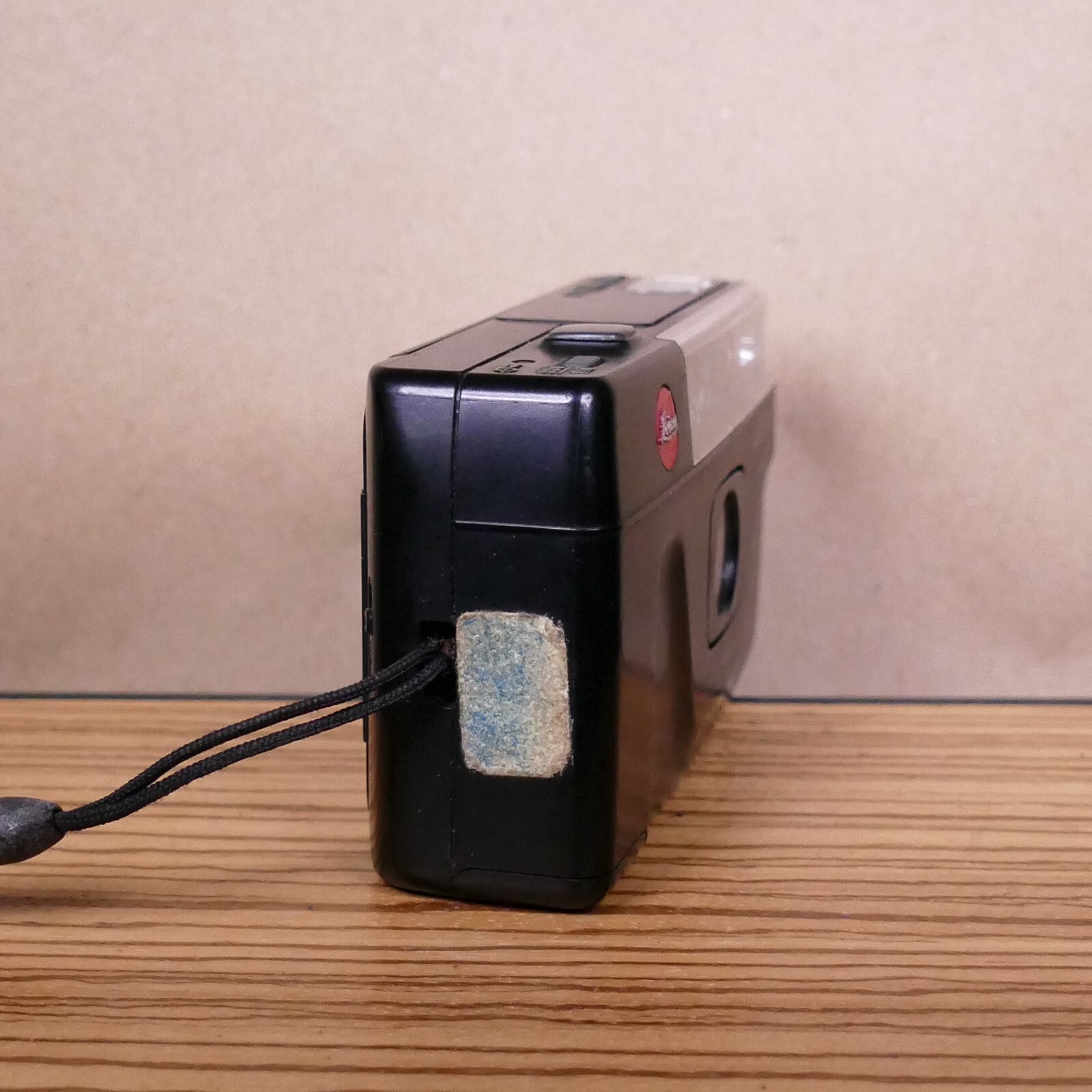 LEICA MINI II POINT&SHOOT 35MM FILM CAMERA 35MM F3.5 ELMAR LENS SEE