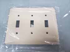 Mulberry Ivory Wrinkle 3-Gang Painted Metal Switch Cover Wallplate 79073--X1