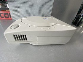 SEGA DREAMCAST BUNDLE Dreamcast Console Controller Keyboard Games *TEMPERAMENTAL