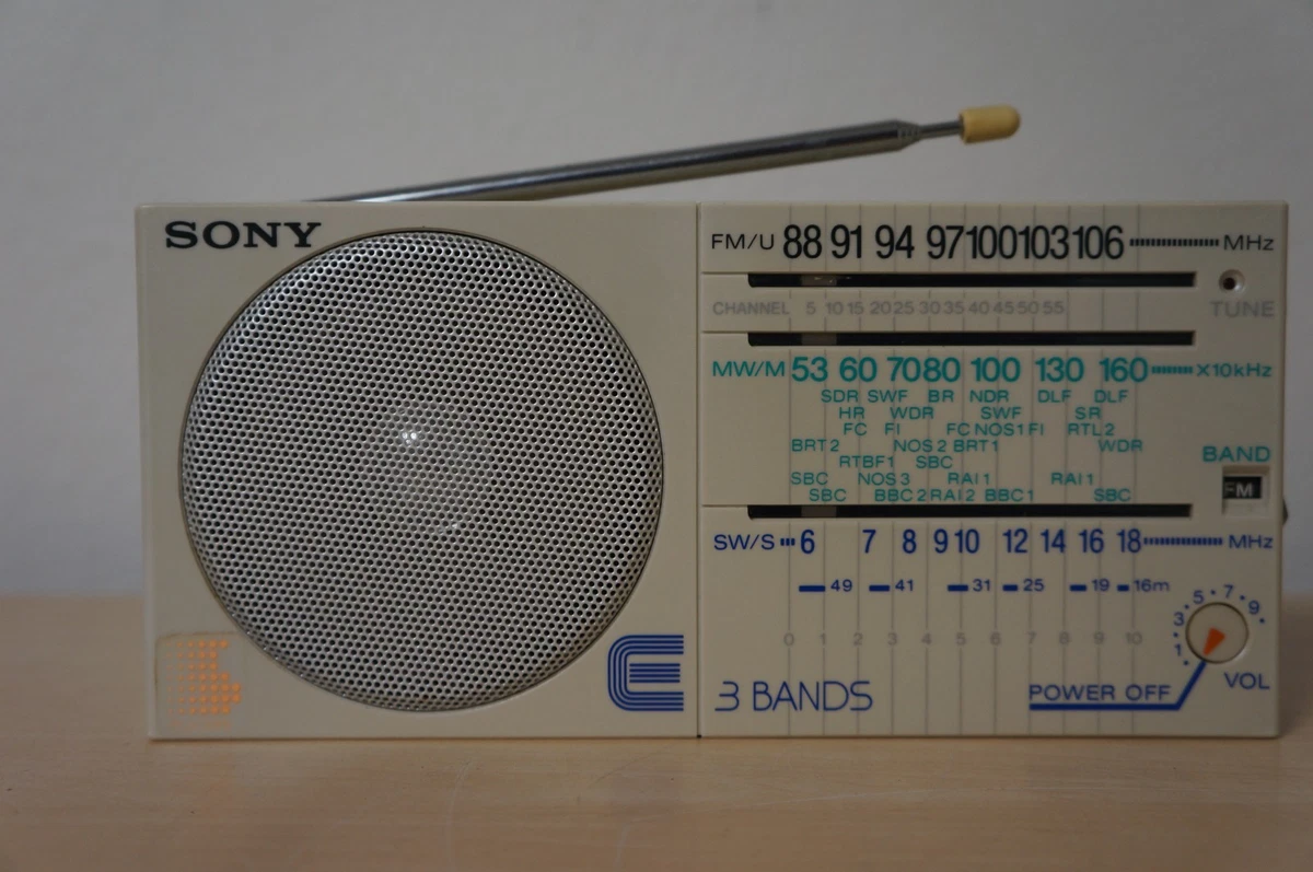 SONY ICF-22 - Vintage Radio ( Bj. ca 1980 )
