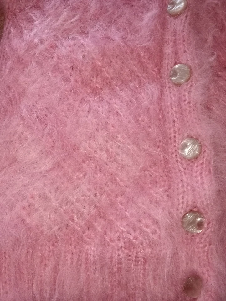 NUEVO SIN ETIQUETAS Cárdigan Rosa Mohair Difuso Cinturón Enrejado Tejido Mohair L Hecho a Mano Foto 4 de 4