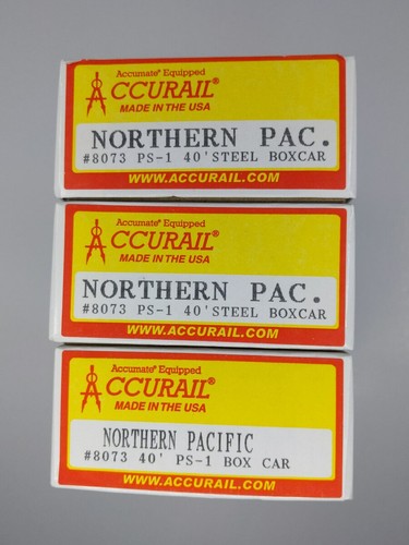 Accurail 8073 Escala HO Northern Pacific 40' PS-1 40' Juego de vagones de acero (Juego de 3) | Zustand: New
