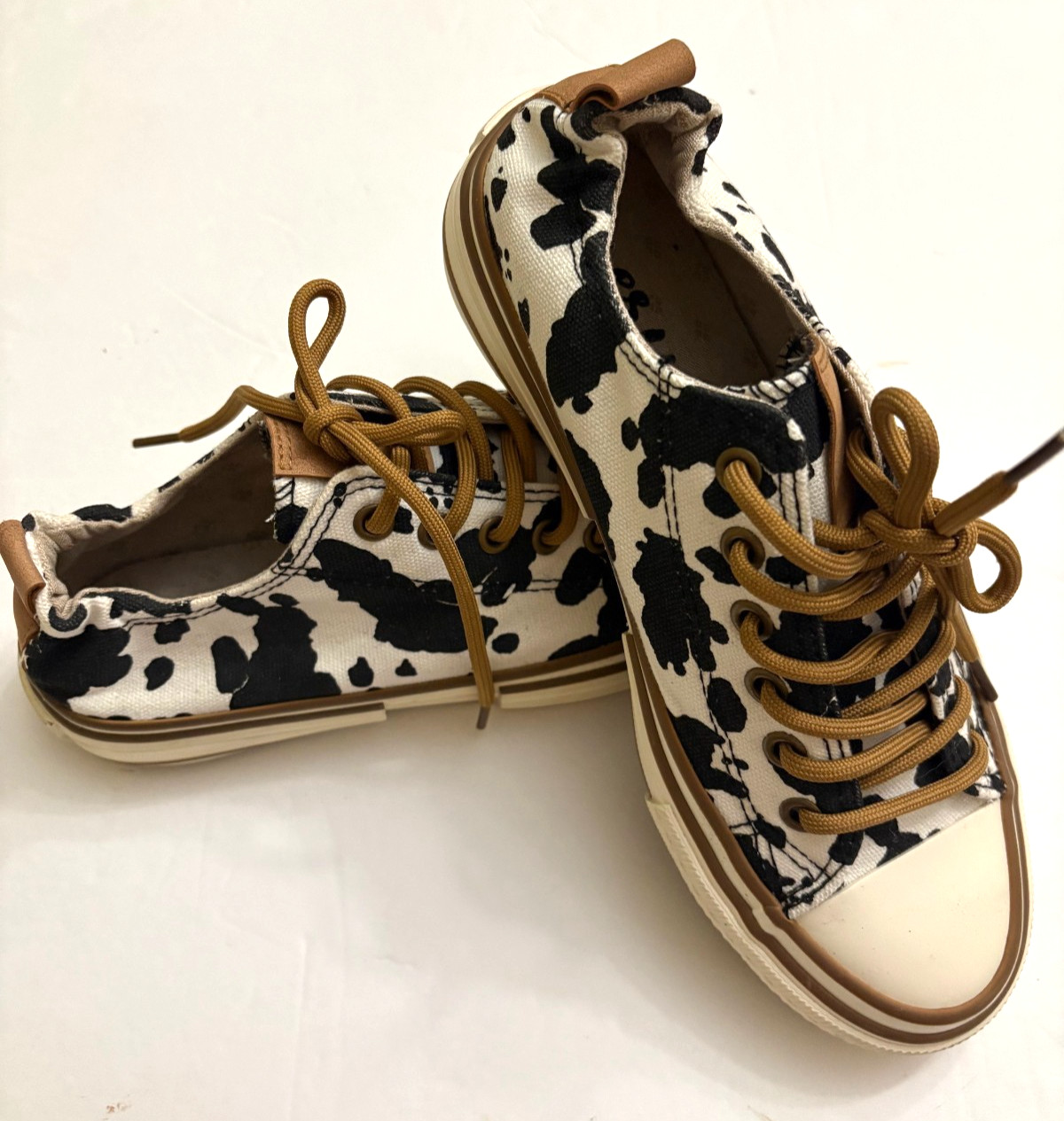 Size 7 Black White Driana Canvas Lace Up Low Top