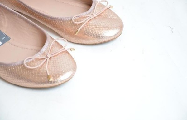 Women Carvela Heels Gold 38