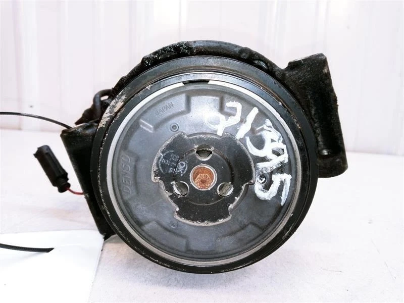 Compresor de aire acondicionado Mercedes-Benz W203 Clase C C240 C320 2001-2006 probado por fabricantes de equipos originales Foto 3 de 4