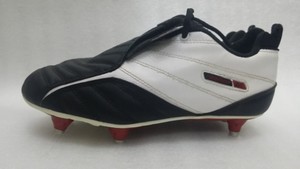 soccer boots size 4