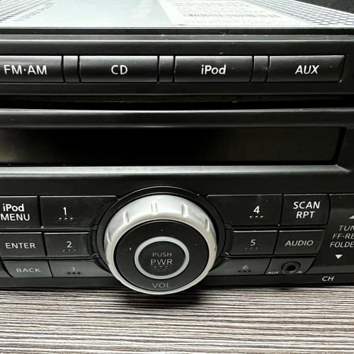Nissan PN-3236M Stock Original Car Radio CD Disc Player Stereo With Aux Port - Picture 3 of 12