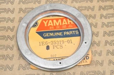 NOS Yamaha DT400 SR500 XT500 Rear Wheel Hub Dust Seal 1E6-25319-01
