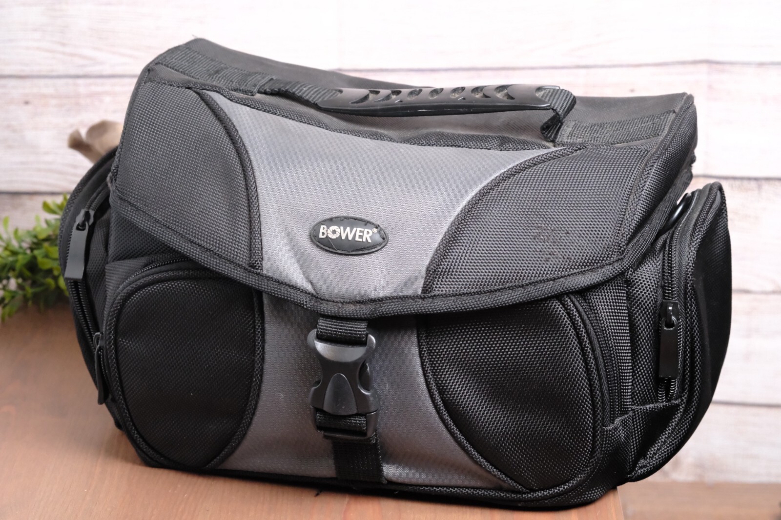 SONY NEX-VG20 Camcorder 1080p FULL HD Interchangeable Mirrorless Camera W/Bag