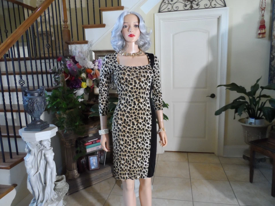 Vestido Vaina Just Cavalli Estampado Leopardo con Panel Lateral Negro Inserto Detalle Talla M Foto 2 de 4