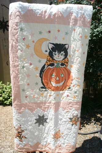 Moda KITTY CORN STARS Charm Quilt Pattern Urban Chick Pastry Shop Halloween - Picture 5 of 8