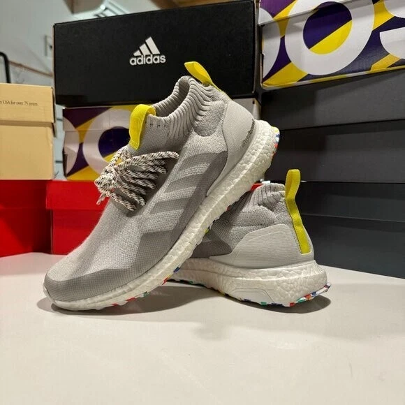 adidas gazelle silver green womens adidas Consortium UltraBoost Mid Run Thru Time main image 1