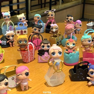 100 lol surprise dolls