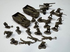 1960's Giant Hong Kong miniature Playset Halftracks, Howitzers, Soldiers-NICE!