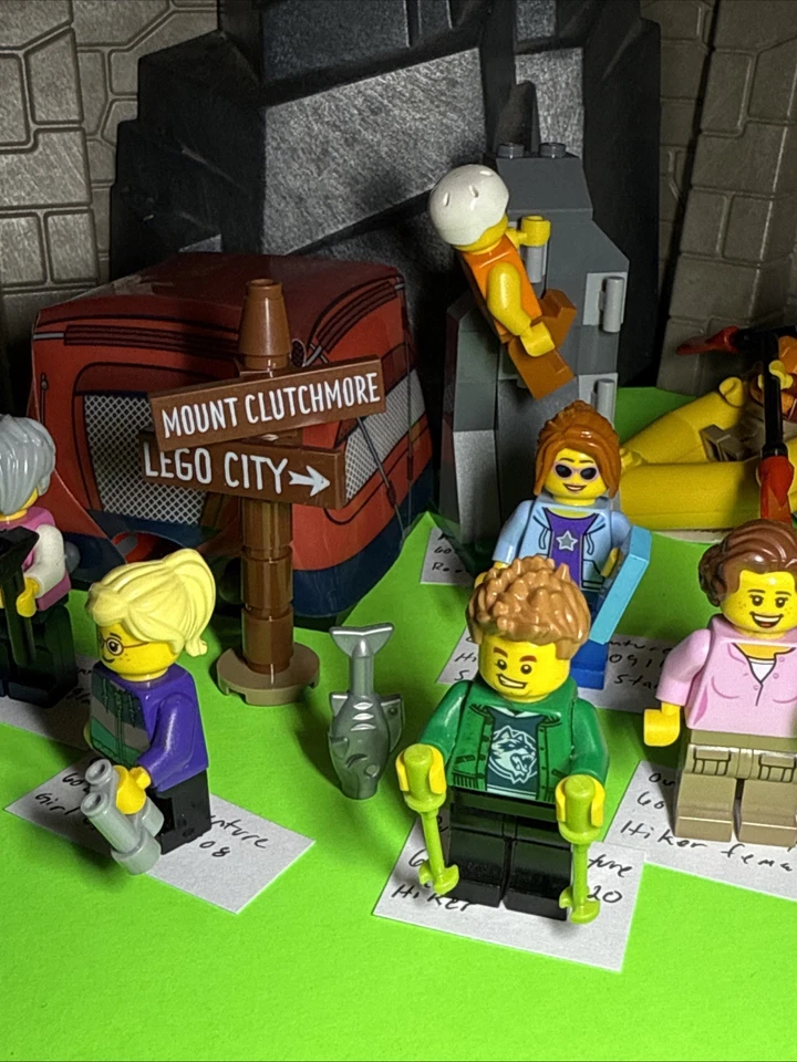 LEGO 60202 People Pack - Aventuras al aire libre (retirado, 13 figuras, sin águila ni bebé) Foto 3 de 4