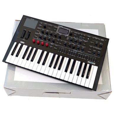Used  Synthesizer KORG Modwave KORG MODWAVE WAVETABLE SYNTHESIZER