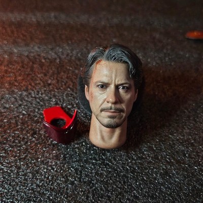 Hot Toys | Tony Stark Head Sculpt Mark III 2.0 OR Mark II 2.0 Moving Eyes