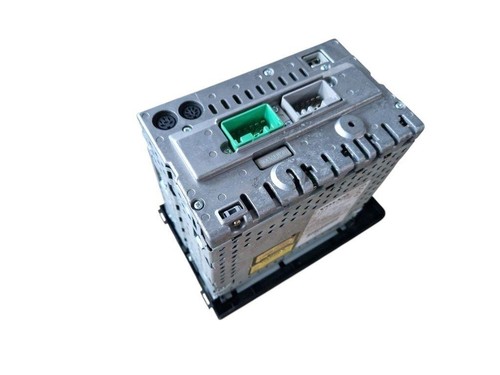 VOLVO V70 II SW Musik-Player mit GPS 86511521 2.4 Diesel 120kw 2003 30367793 - Bild 4 von 8