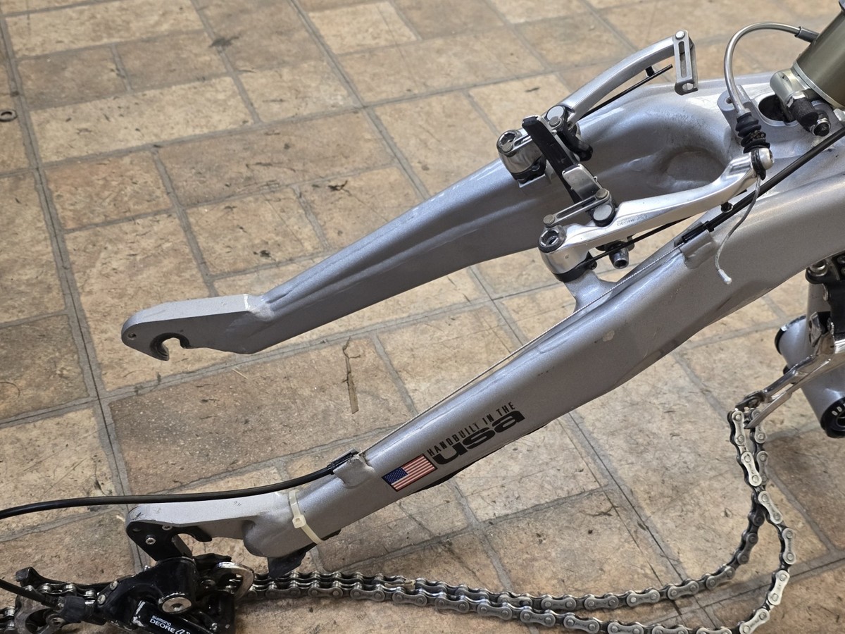 Cannondale Super V1000 Mountain Bike USA Frame Head Shok Forks