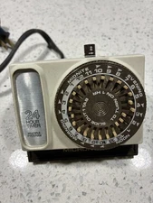 Vintage Micronta 63-865 Black White Tabletop 24-Hour Multiprogram Timer