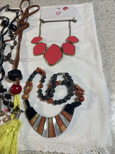 7 Piece Costume Jewellery Necklace Bundle - Metal Chains Beads Wood - Picture 4 of 8