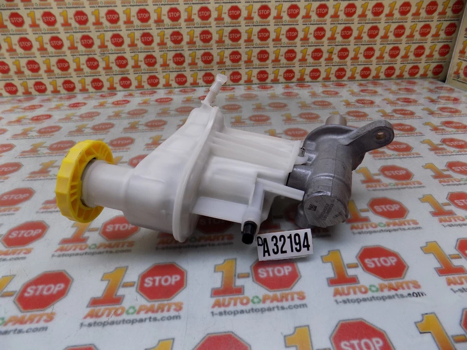 Jeep Compass 2017-2023 freno cilindro maestro 68347156ad OEM Foto 4 de 4