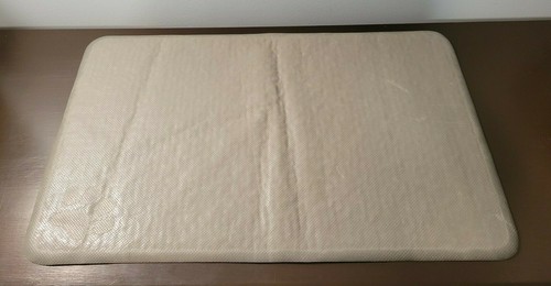 Cat Litter Box 15.5" x 24" Gray Protective Floor Mat (NWOT) - Picture 4 of 5