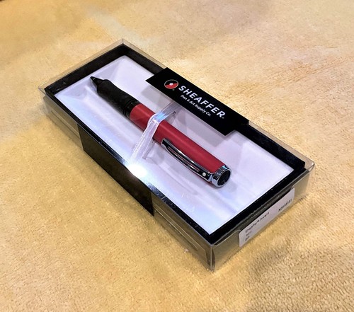 New Sheaffer Award Rollerball - Matte Red - Picture 6 of 8