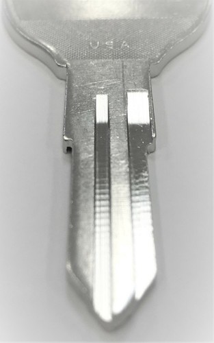 2002-2003 Subaru WRX Automotive Key Blank X210 X243 X123 X197 DA31 DA38 DA25 - Picture 8 of 10