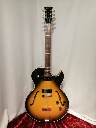 Gibson Es-135 Electric Guitar