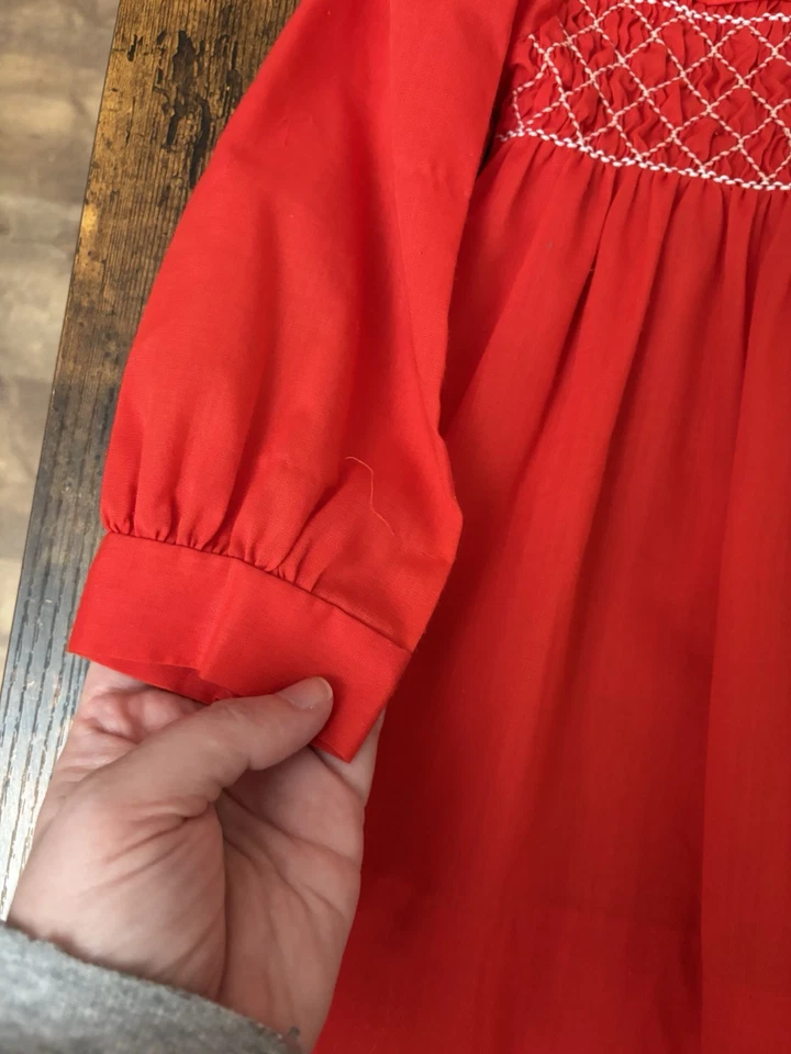 Vestido Vintage Polly Flinders Rojo Calado con Detalles Florales Blancos Talla 4 Foto 3 de 4