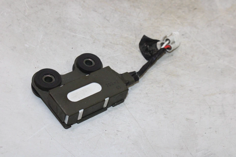 2000 SUZUKI GSXR 750 SENSOR DE RESISTÊNCIA FABRICANTE DE EQUIPAMENTO ORIGINAL - Imagem 2 de 4