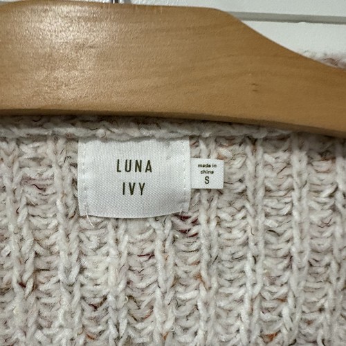Luna Ivy Cardigan Sweater Flowers Long Sleeve Button Front V Neck Cropped Small - Picture 4 of 10