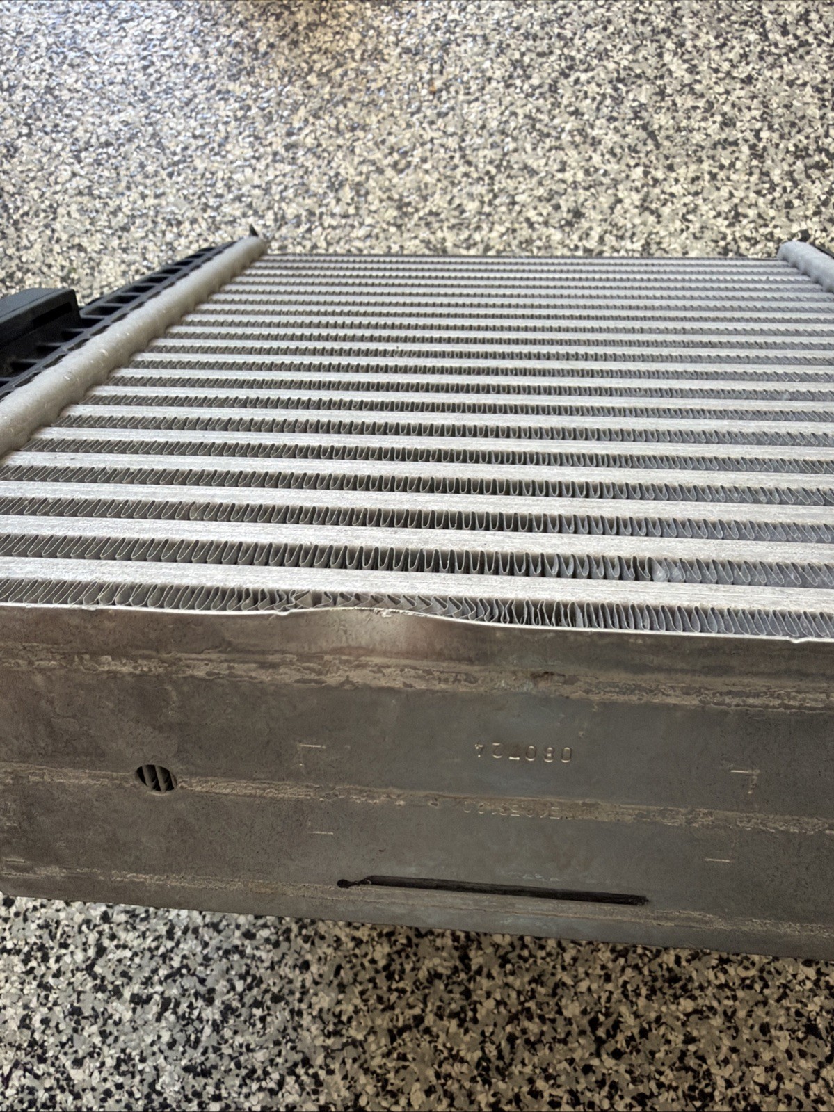 36A145803 Left Air Charge Intercooler for 2016-2020 Bentley Bentayga W12 V8 Gas