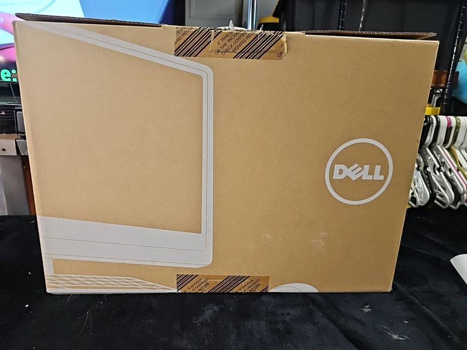 Dell Inspiron 20 3043 Factory Reset, Keyboard*Mouse*Windows 8 - Image 2 of 4