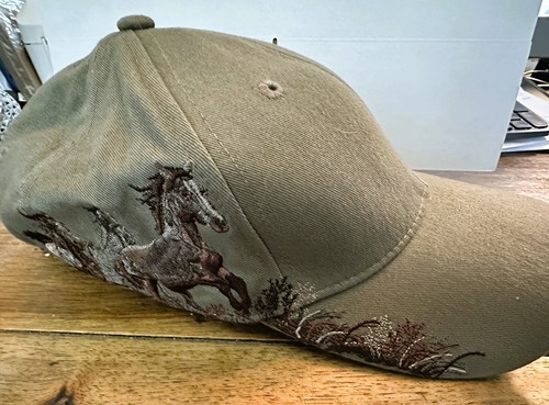 NEW DRI DUCK Sport Unisex Outdoor Wildlife Series MUSTANG HORSES Men's Cap Hat