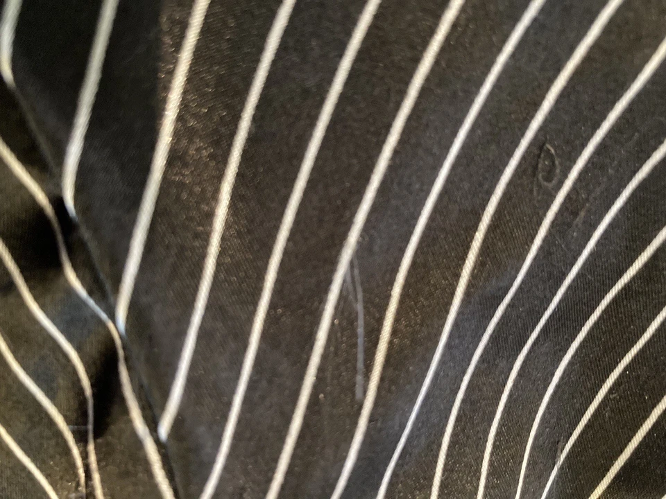 Conjunto de ropa de dormir satinada George-negro/blanco prendedor a rayas talla M (8/10) Foto 4 de 4