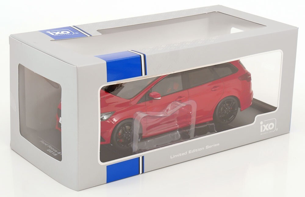 Ford Focus ST Turnier de 2014 break SW au 1/18 de Model Car Group