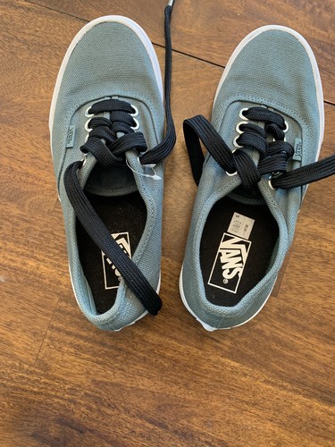 snickers canvas shoes