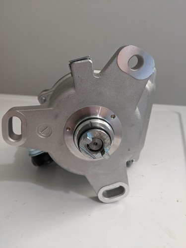 WAI World Power DST17430 Distributor for Spark Plug Ignition System - Picture 2 of 9